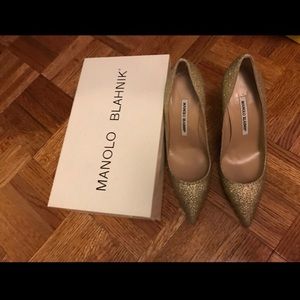 Manolo Blahnik gold heels